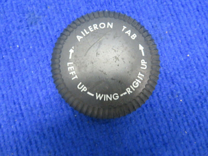 Beech 58 Baron Knob Aileron Trim Tab Control P/N 50-524124-4 (0322-574)