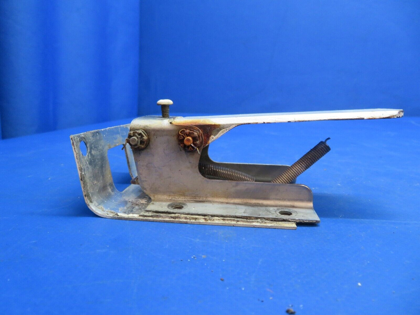 Piper PA-28-201T Dakota Cabin Door Latch Assy w/ Cover P/N 79515-04 (1222-687)