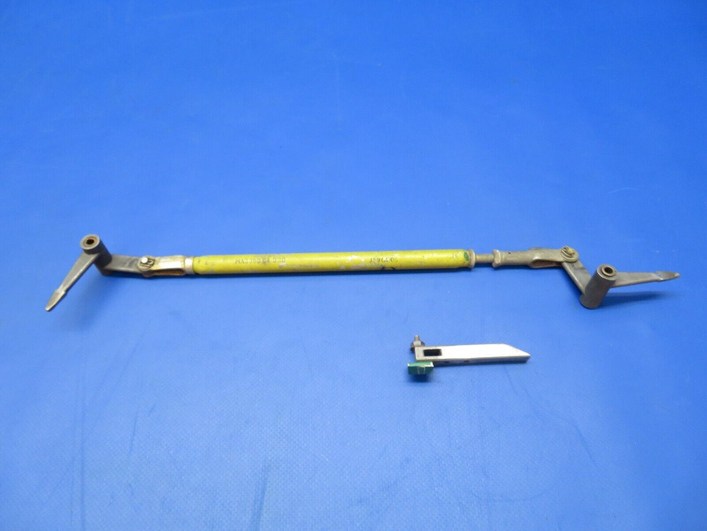 Cessna AFT Door Latch Rod & Bellcrank P/N 5111542-2 (1022-442)