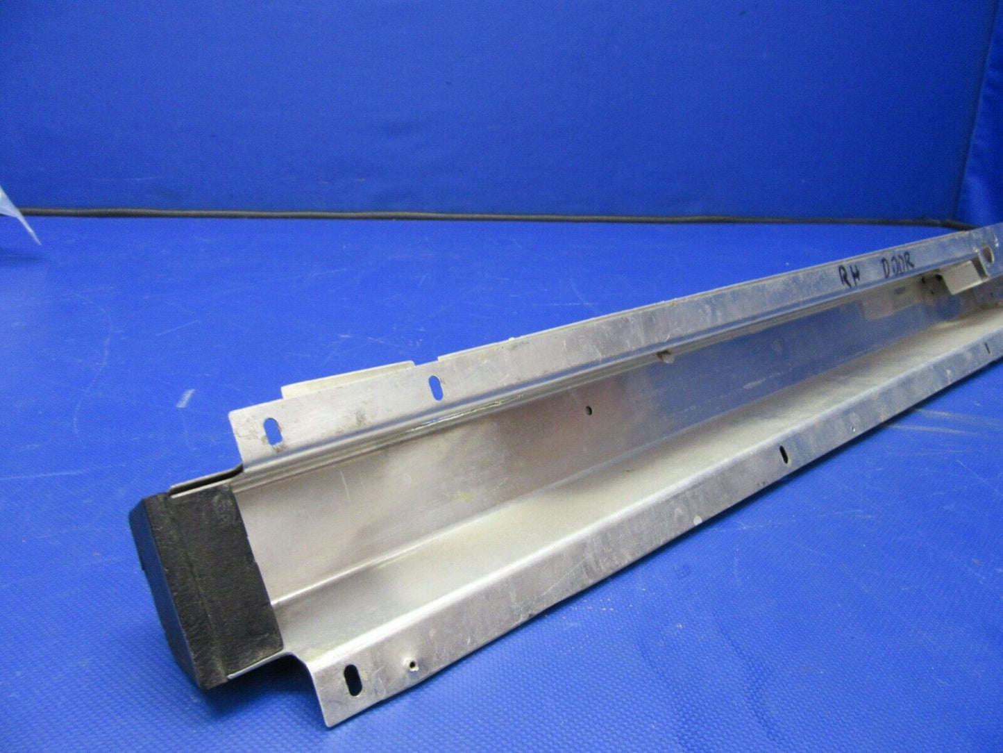 Cessna 210 / T210N Cabin Door Arm Rest RH Brown P/N 1215129-14 (0321-536)