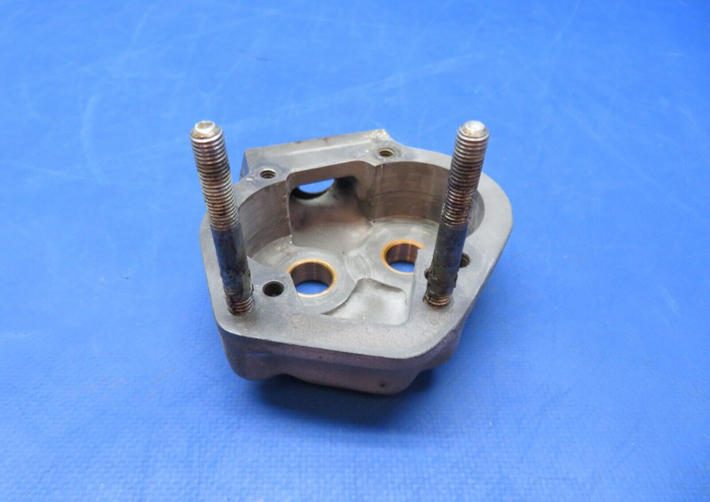 Continental E-225-8 Oil Pressure Pump Housing P/N 531569 (0823-349)
