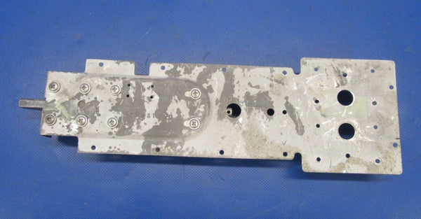 Cessna 172 Door RH Latch Assembly P/N 0511256-2 NOS (1218-197)