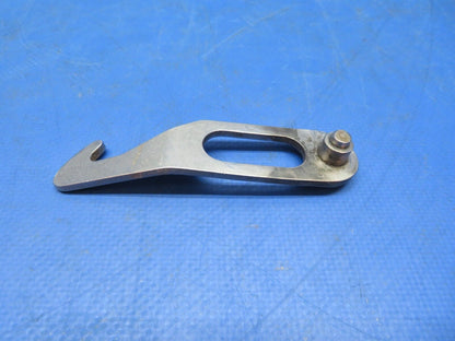 Piper PA-28-180 Auxiliary Door Latch Hook Assy P/N 63036-00 (0923-497)