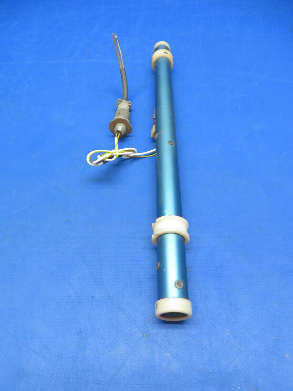 Cessna 310 / 310Q CAS Sensor Main Fuel Gauging w/ Cable P/N 9910082-3 (0823-786)