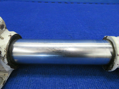 1956 Cessna 310 Main Landing Gear LH P/N 0841000-97 (0422-77)