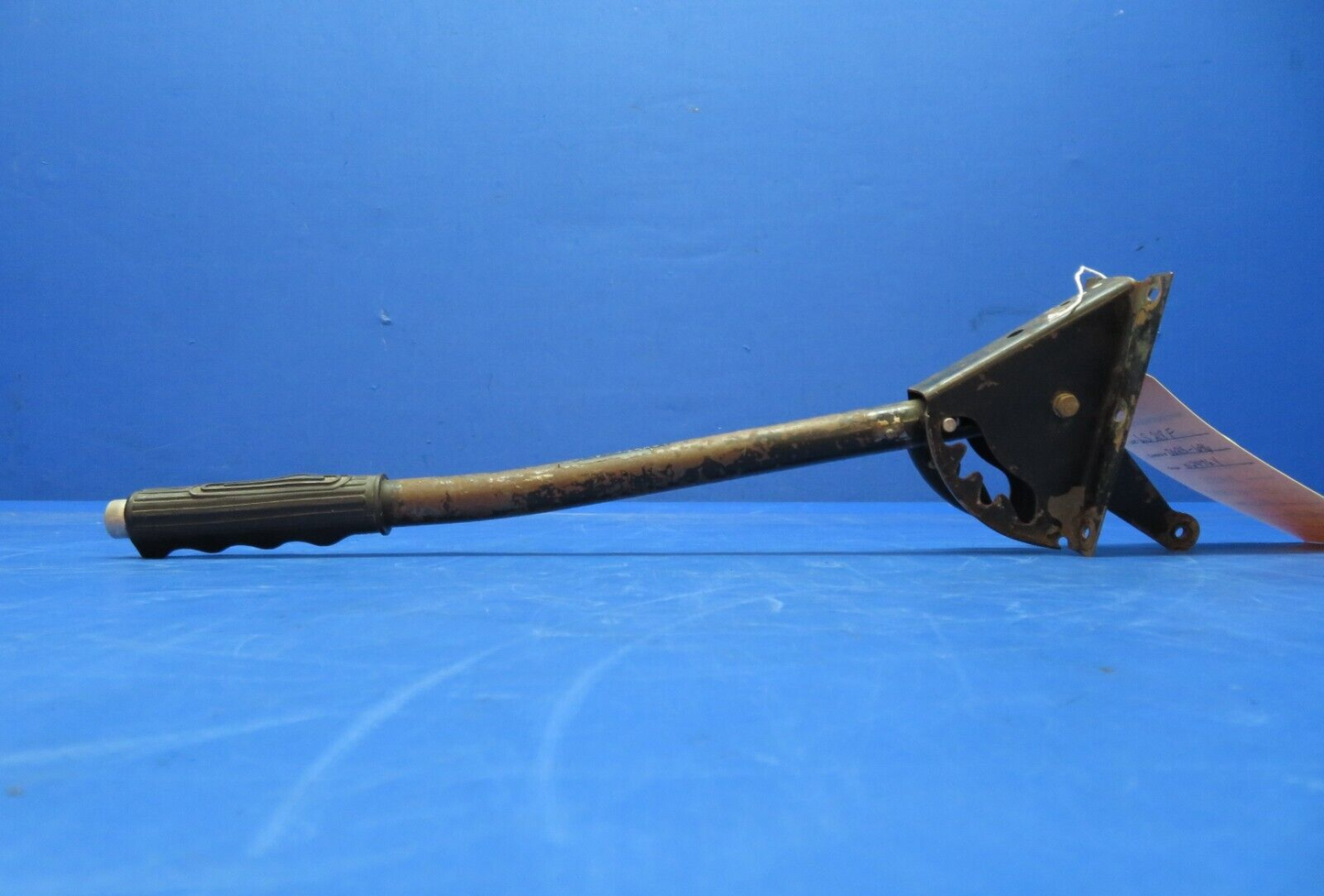 Piper PA-28-236 Dakota Flap Lever Handle Assy P/N 63782-04 (0623-696)
