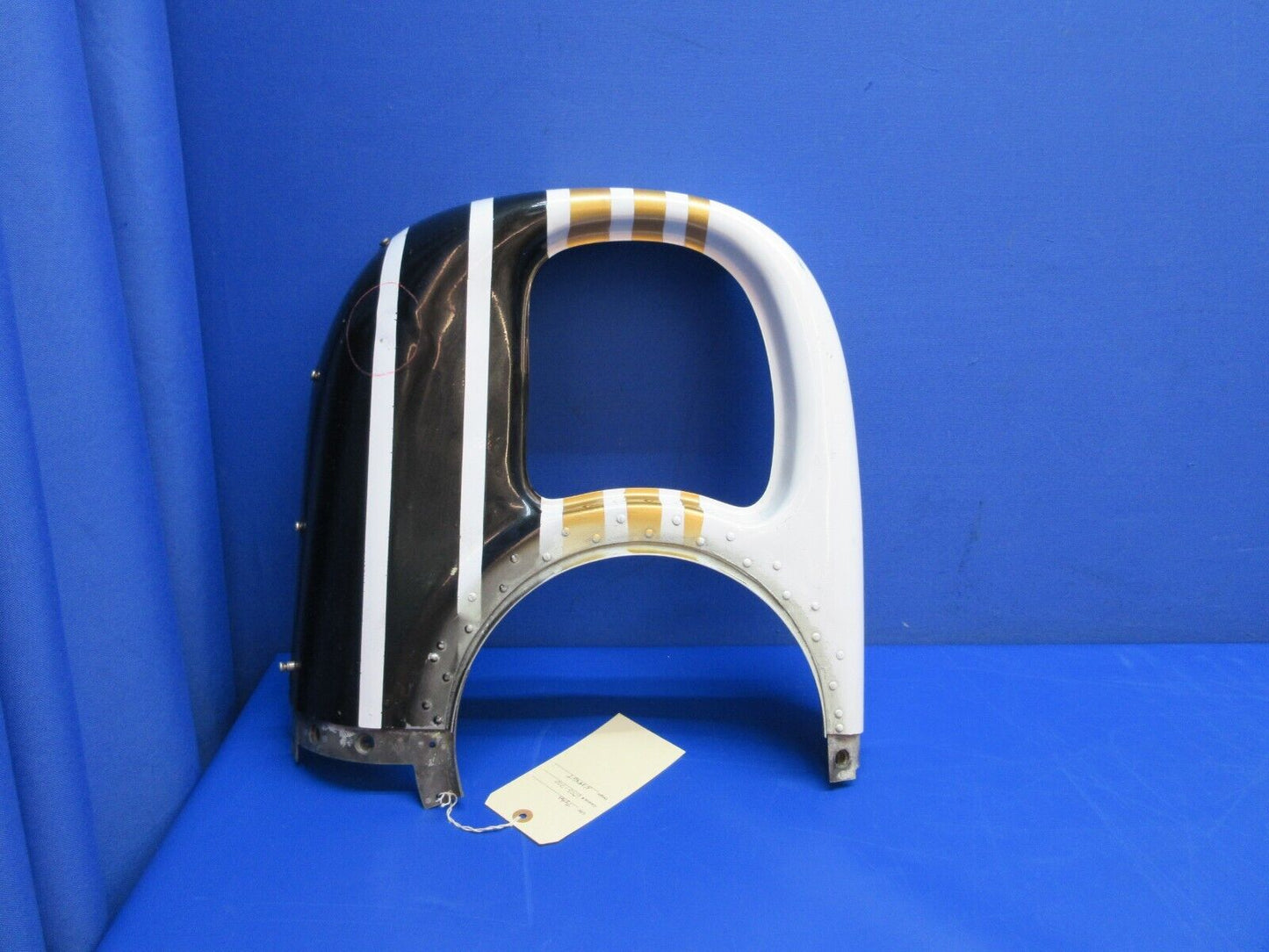 Cessna 310 / 310I Cowl RH Nose Cap Assy P/N 0851005-24 (1023-720)