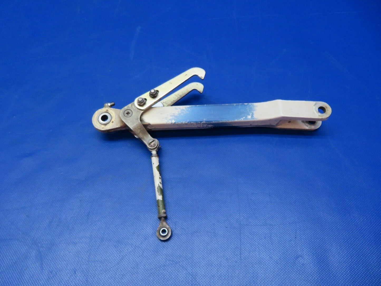 Cessna 401 / 401A RH Side Brace Assy MG Retract P/N 5041000-12 (0124-237)