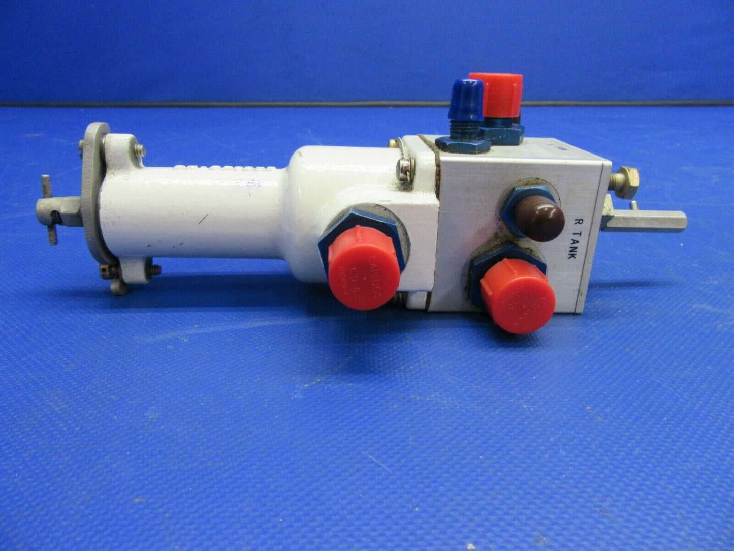 Avi Fuel Selector Valve P/N 36-920004-605, 36-380087-1, 73D84 (0821-465)