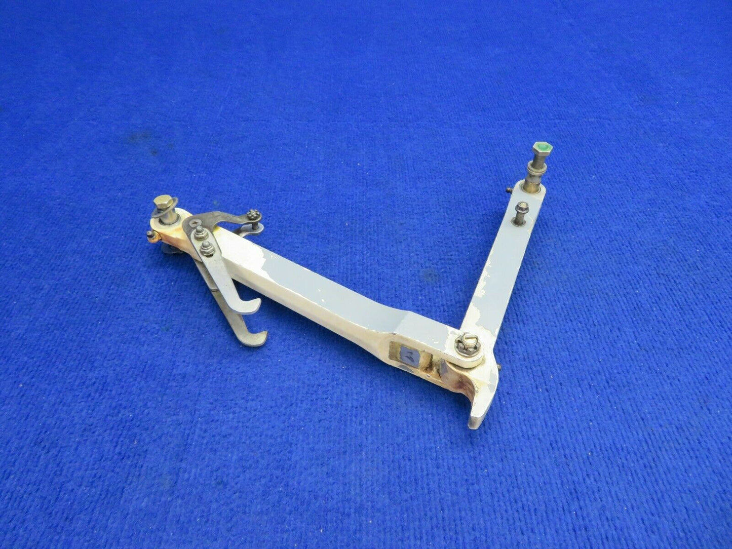 Cessna 310 / 310R Main Landing Gear Brace LH w/ Hooks P/N 5141001-33 (0422-365)
