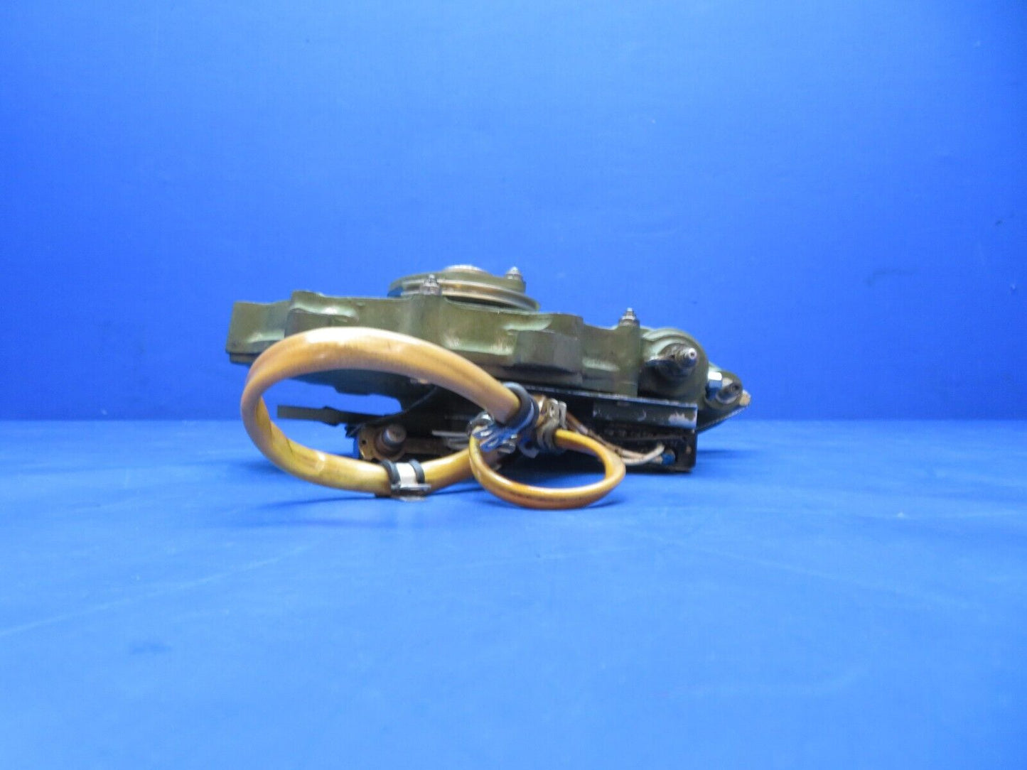 Cessna 310 / 310I Landing Gear Actuator w/ Motor 26v P/N 0894000-4 (0923-771)