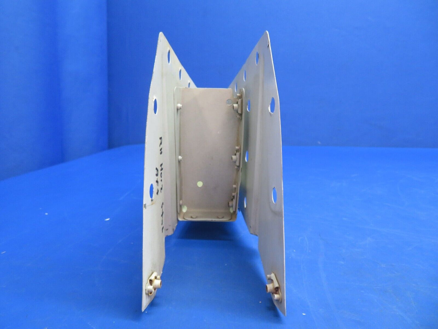 Aerostar 602P RH Fairing Assy Horizontal Stabilizer P/N 220028-04 (0123-838)
