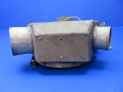 Piper PA-23-250 Aztec Air Distribution Box Assy P/N 32931-00 (1122-341)