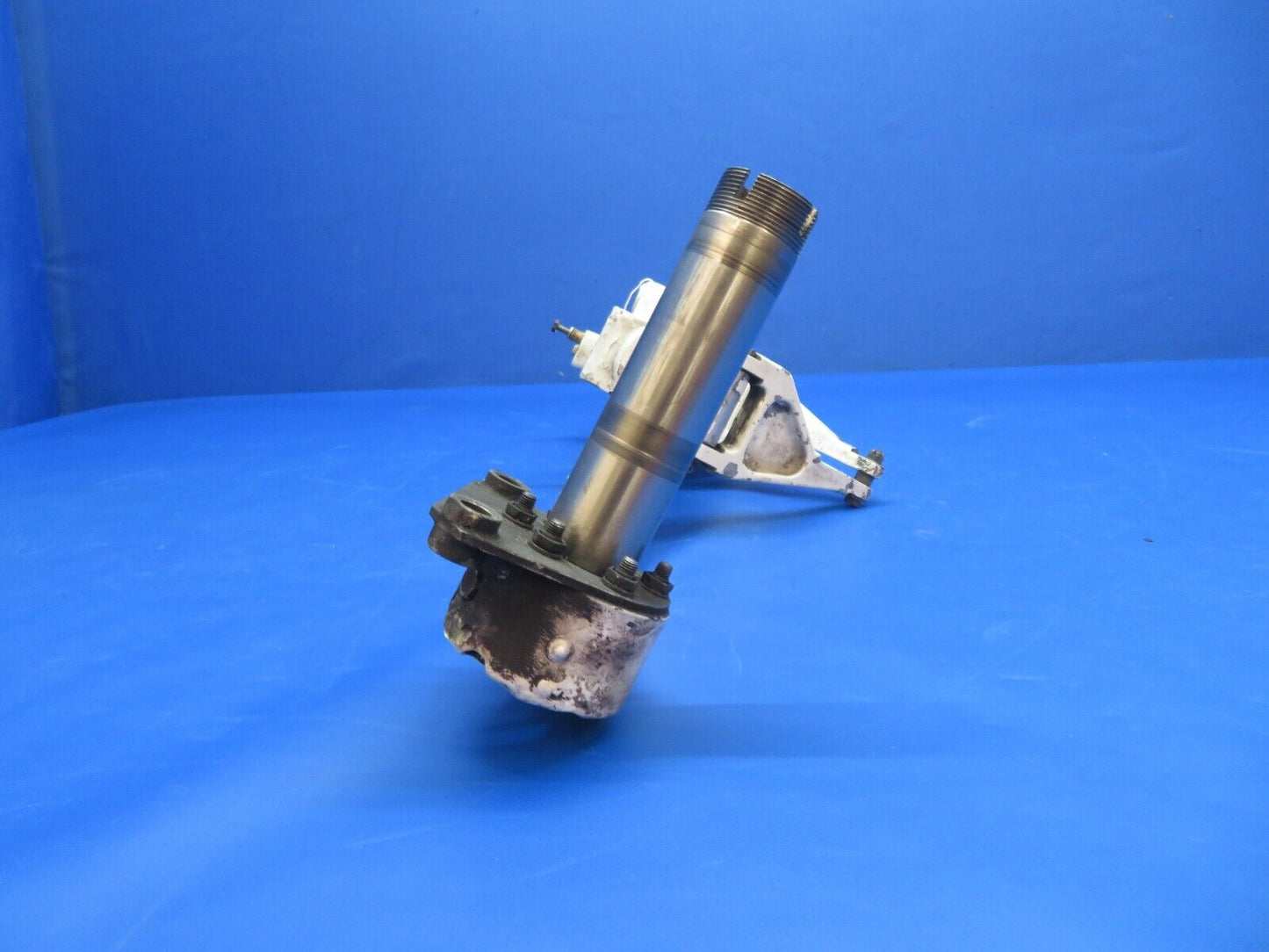 Piper PA-34-200T Seneca II Main Gear Assy LH P/N 78723-14, 78723-014 (0223-940)