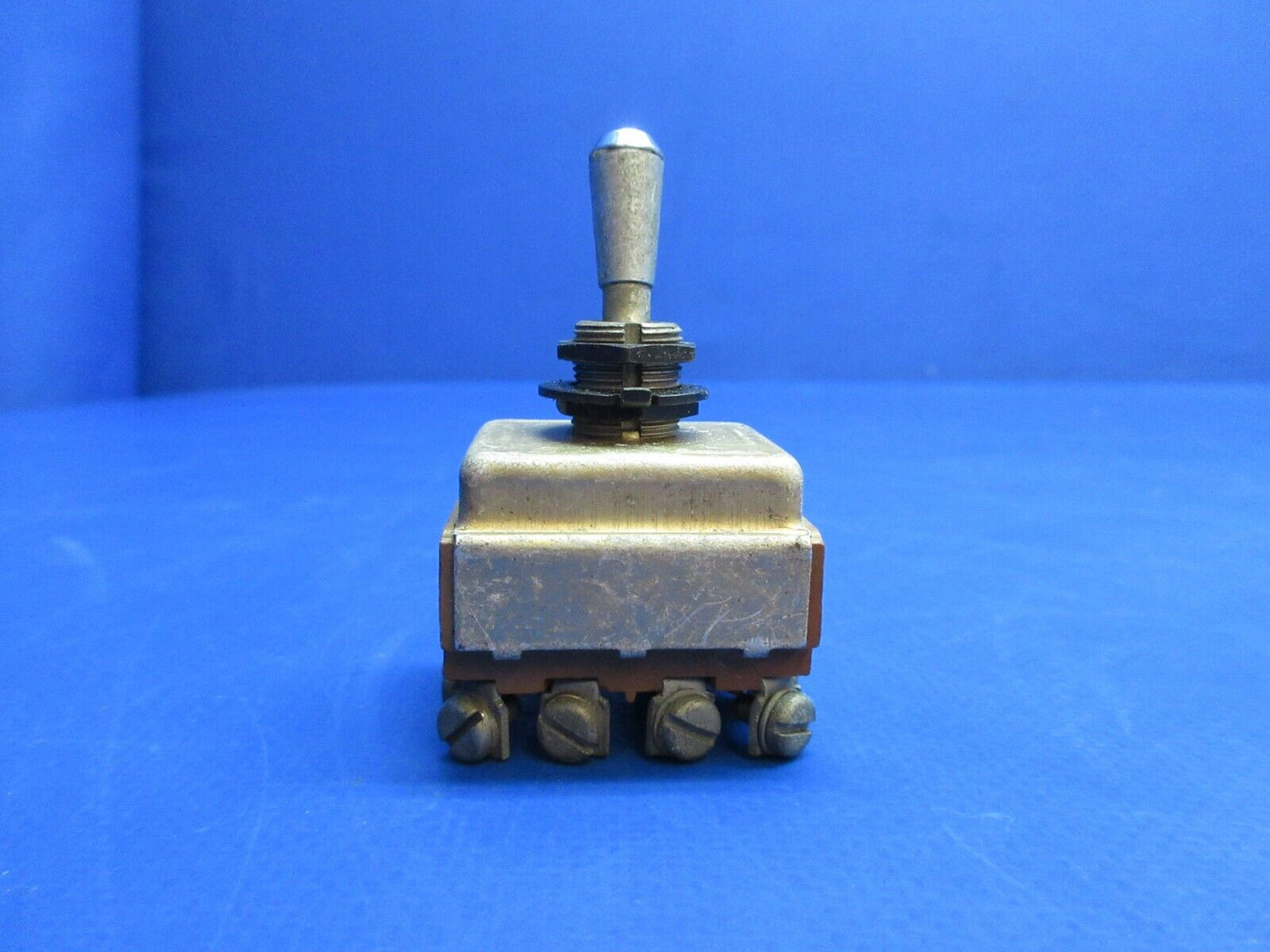 Beech 95-B55 Baron J-B-T Toggle Switch P/N 35-380053-9 (0523-1175)