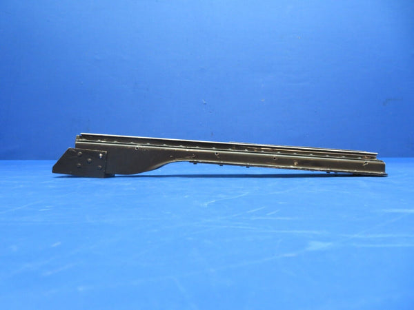 Cessna 310 / 310Q RH Seat Track Assy INBD & OTBD P/N 0812987-6 (0823-685)