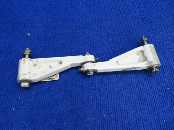 Cessna 310 Torque Link Assy LH Main Gear Upper & Lower P/N 0841000-65 (0522-365)