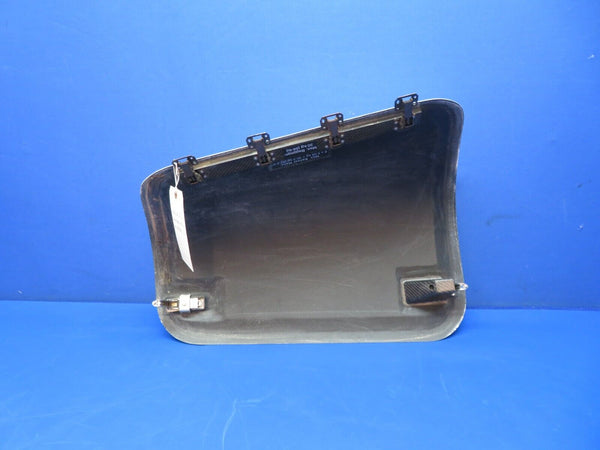 Diamond DA-42 RH Nose Cargo Door Assy P/N D60-5232-00-00-2 (0623-411)