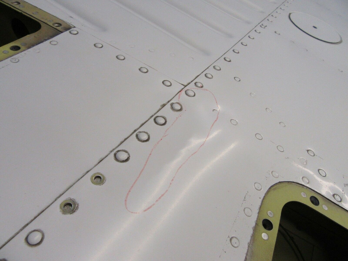 Beech 58 Baron RH Horizontal Stabilizer P/N 96-620005-632 (0121-227)