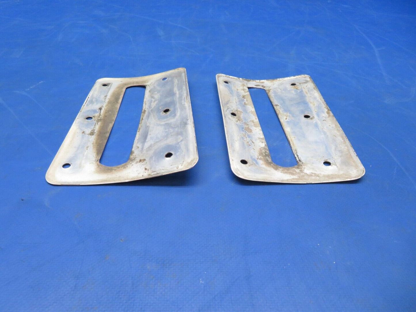 1956 Cessna 172 LH & RH Landing Gear Fillet Plates P/N 0511071-1 (0823-438)