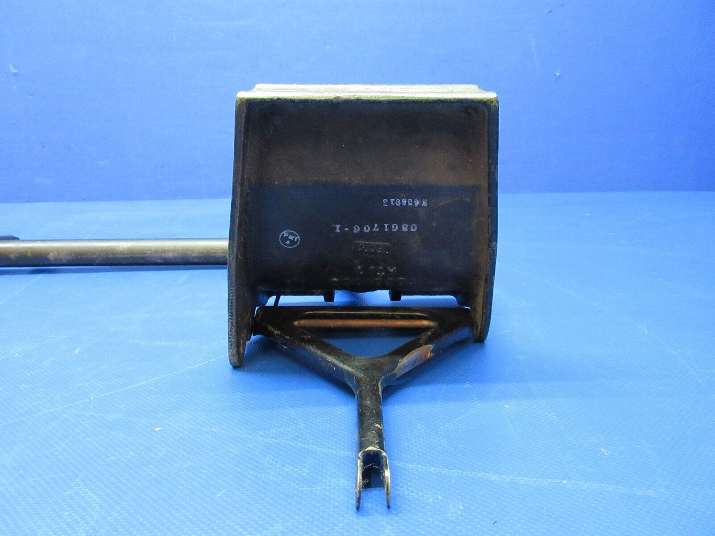 Cessna 401 / 401A LH Rudder Pedal Torque Tube Assy P/N 5015007-5 (1223-1488)