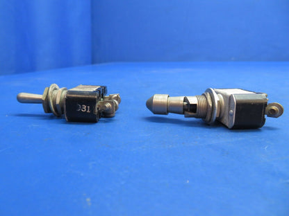 Piper Aerostar 602P Toggle Switch P/N MS25125-C3, MS35058-22 LOT OF 9 (0123-970)