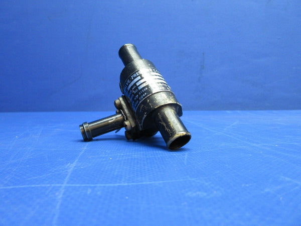 Cessna 310 / 310I Pressure Control Valve P/N 21238-6 (0923-944)