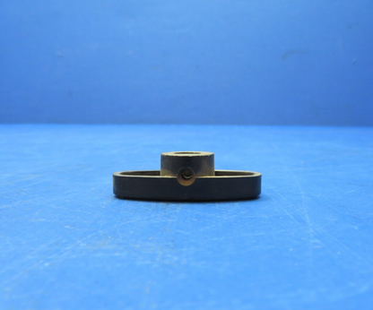 Beech Knob P/N 6307-131 LOT OF 2 NOS (1023-193)
