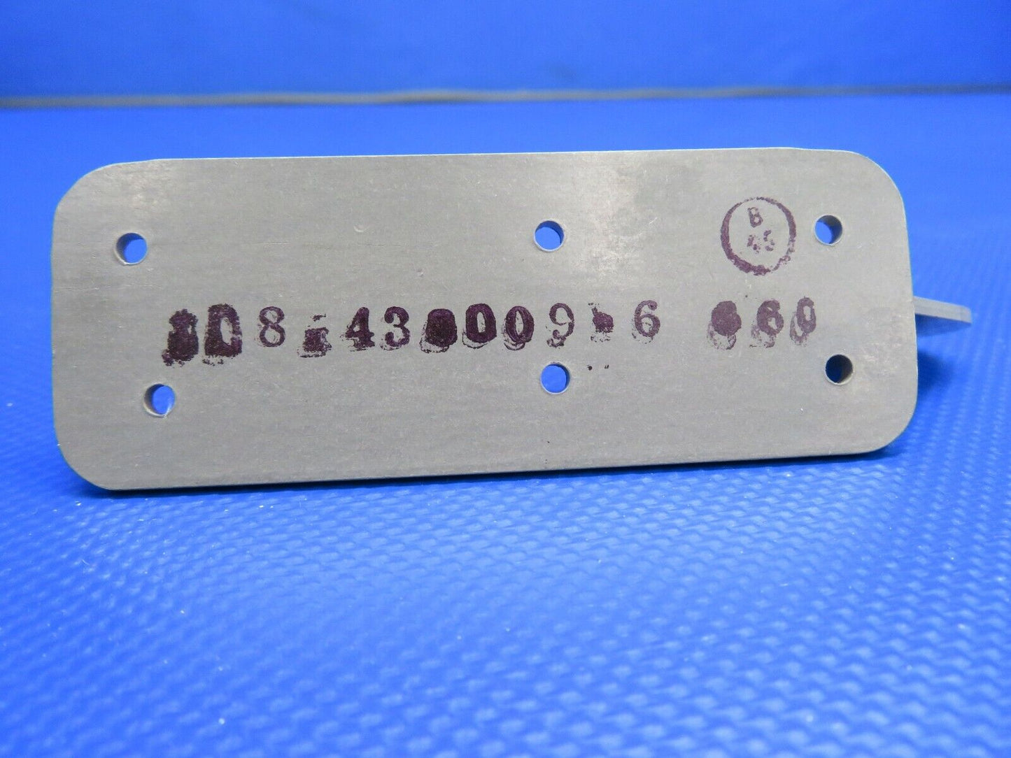 Beech Cabin Door Hinge P/N 108-43009-6 NOS (1120-165)