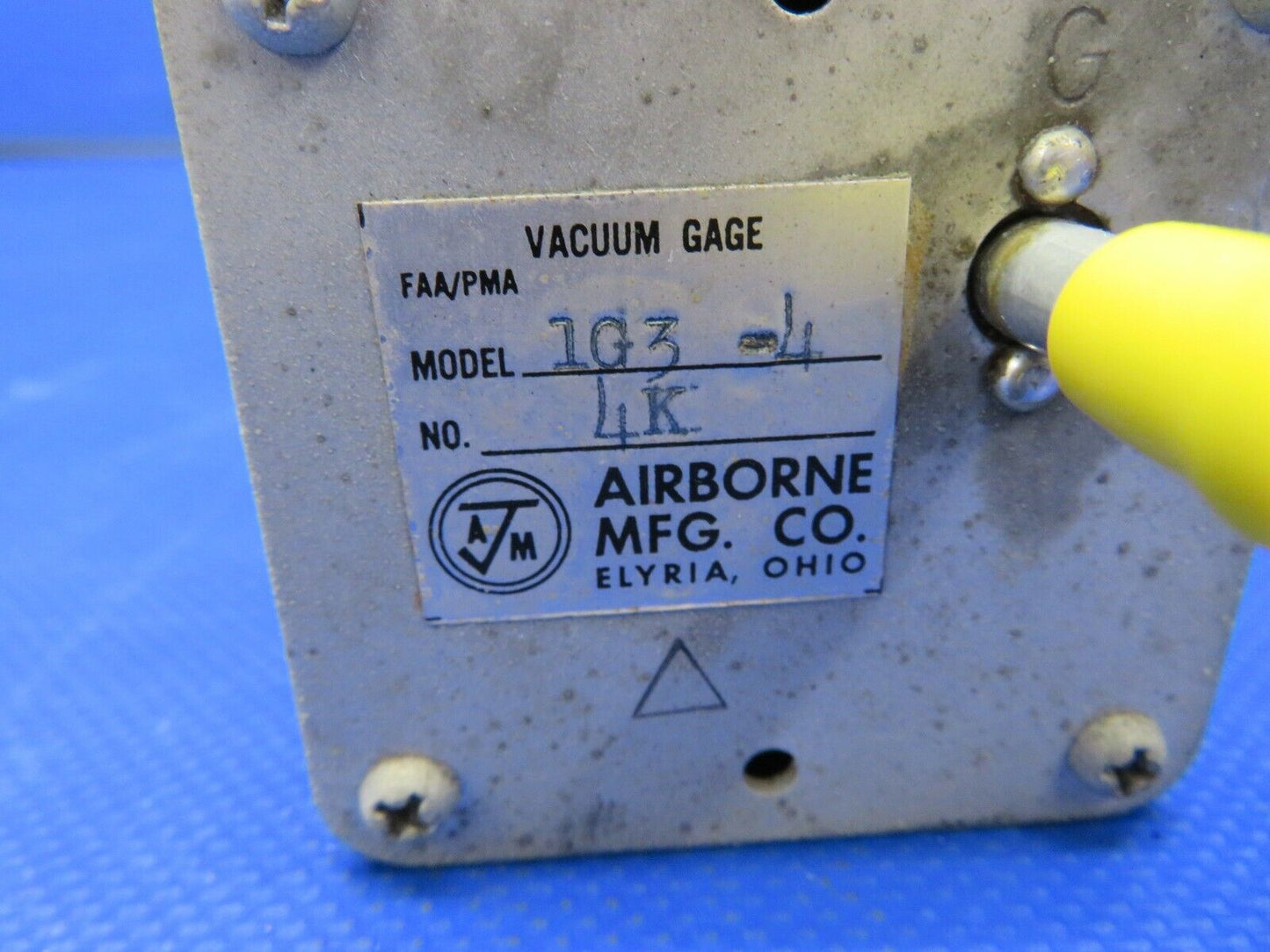 Piper Cherokee Airborne Gyro Suction Gauge 1G3-4 (0221-59)