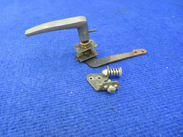 Piper PA-38-112 LH Door Int & Ext Handles, Stop Assy P/N 77514-10 (0422-788)