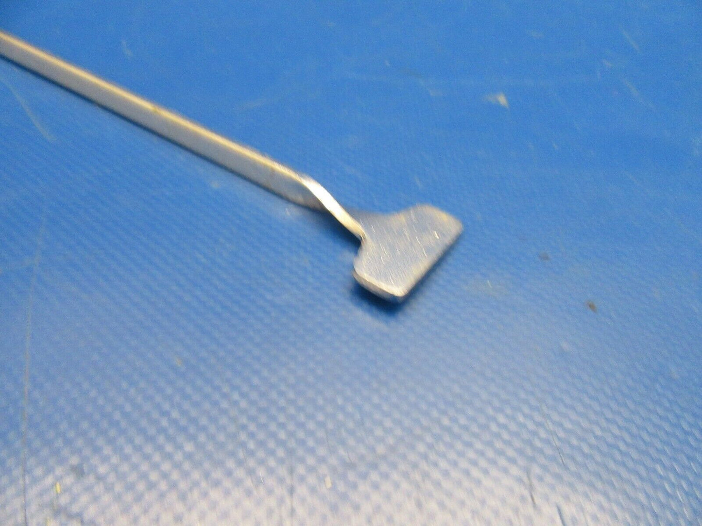 Piper PA28, 32 Handle Quick Drain P/N 65289-000 (0419-448)