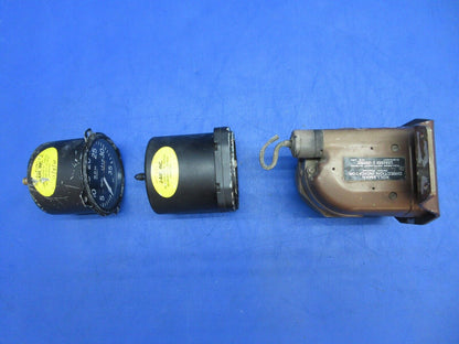 Beech Aircraft Instruments MAN CAVE / Decoration LOT OF 9 (0823-119)