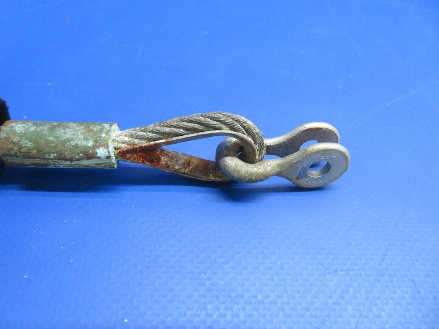 Piper PA-28R-200 Arrow Cable Seat Belt Rear Side w/ Boot P/N 96908-00 (1022-672)