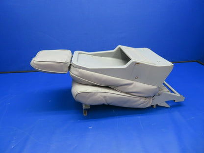 Piper PA-32R-300 Lance Seat Center Rear Facing Passenger P/N 37799-10 (0121-117)