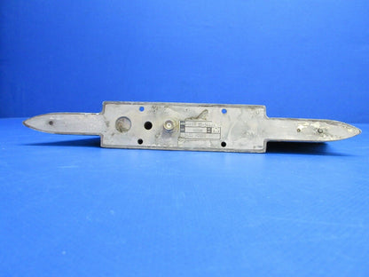 Beech 95-B55 Baron Tail Mount Blade Antenna P/N 35-5012A (0523-1124)