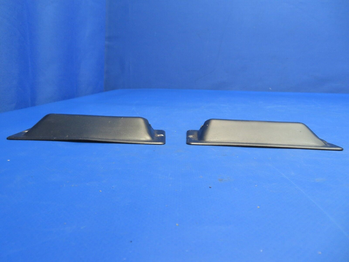 Piper PA-34-200T Seneca II Defroster Air Outlet P/N 65318-00 LOT OF 2 (0223-903)
