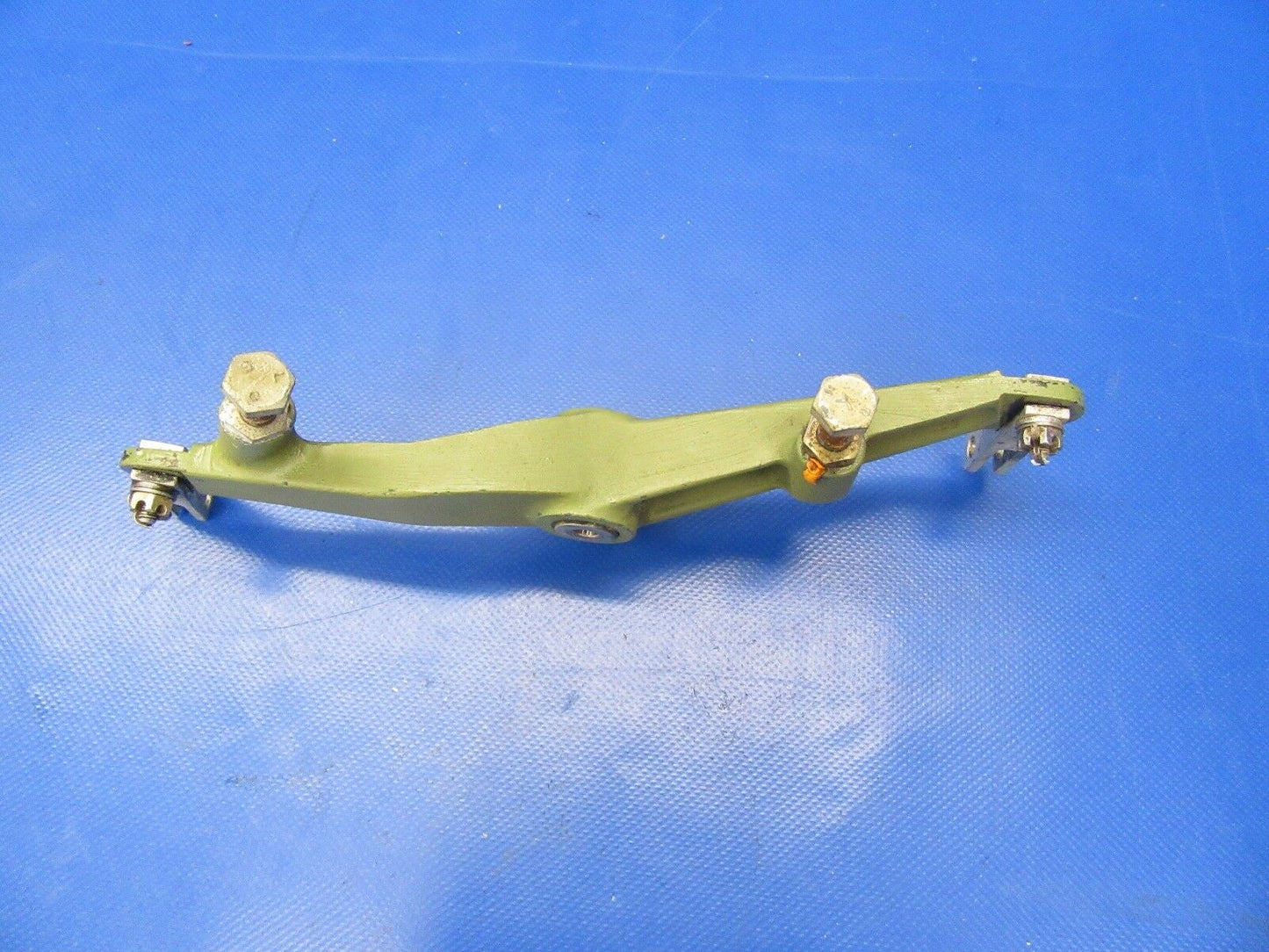 Beech Baron Bellcrank Assy LH Aileron P/N 35-521158-7 (0717-70)