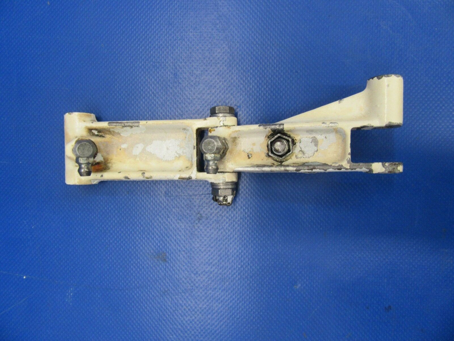 Beech Baron Link Assy Nose Gear PN 35-825173-2 & 35-825035-2 (1117-131)