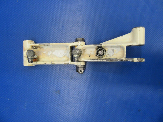 Beech Baron Link Assy Nose Gear PN 35-825173-2 & 35-825035-2 (1117-131)