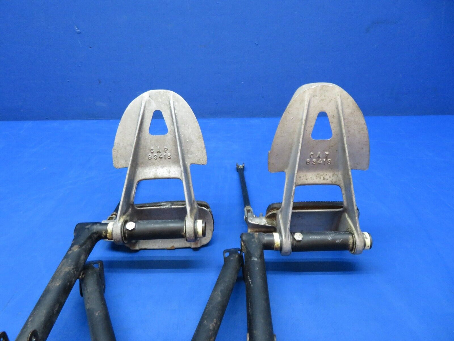 Piper PA-28R-180 Rudder Pedal Assy P/N 67180-03 LH Toe Brake (1123-423)