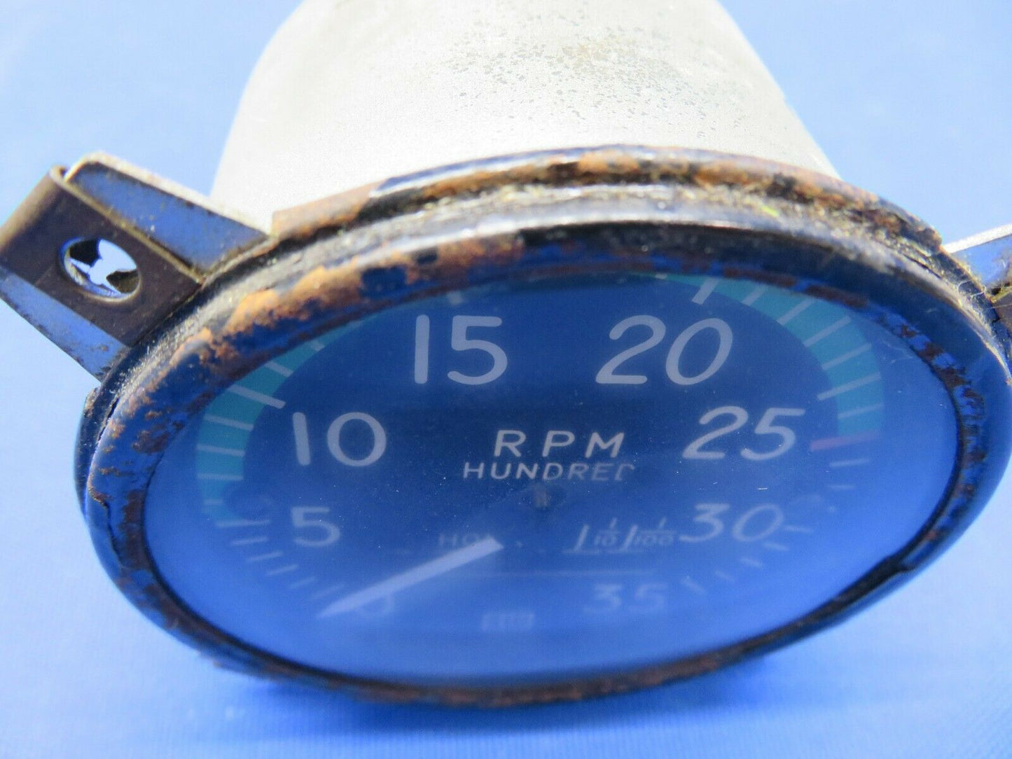 Stewart Warner RPM Tachometer & Hour Counter CURVED GLASS 815020 (1020-05)