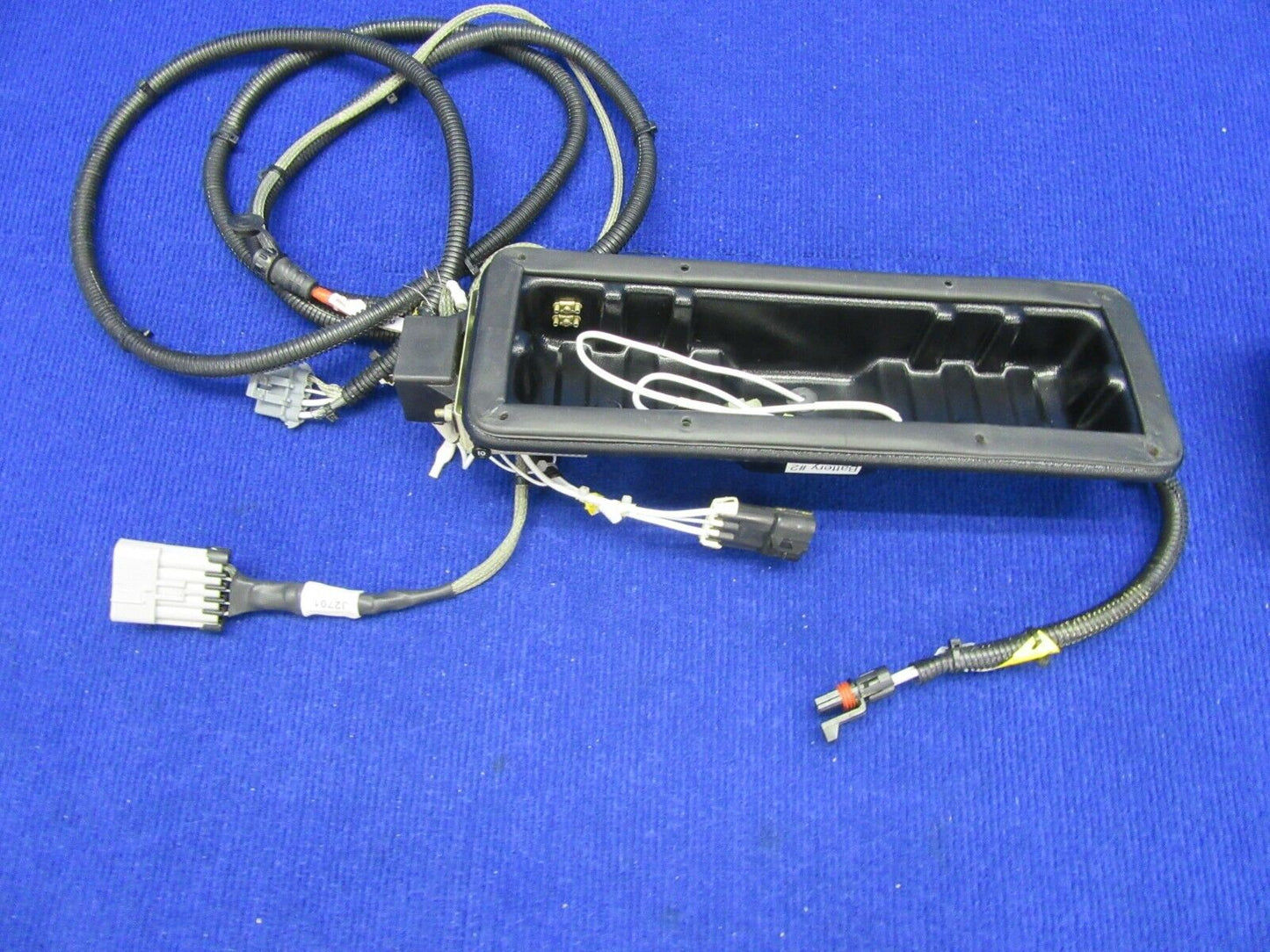Cirrus SR-22 Battery #2 Enclosure w/ Relay P/N 14218-001, 14270-004 (0122-352)