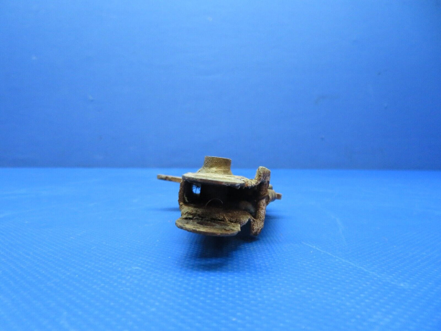 Piper PA-24-180 Flap Bellcrank Assy P/N 21717-00 (1223-276)