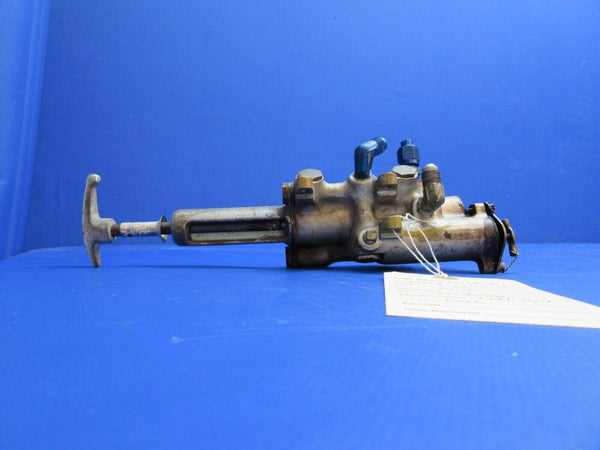 Beech C-35 Bonanza Fuel Unit P/N 35-924065 CORE (1023-779)