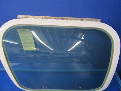 Beech Baron 95-B55 Window LH Openable Standard Green Tint 35-410291-147 (1118-10
