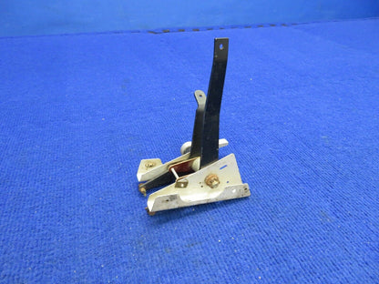 Piper PA-28-140, 180, 235 Engine Quadrant Controls P/N 65850-00 (0322-412)