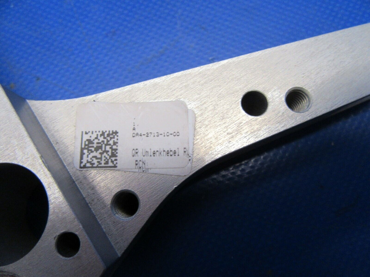 Diamond DA40-180 Aileron Bellcrank P/N DA4-2173-10-00 (0319-188)