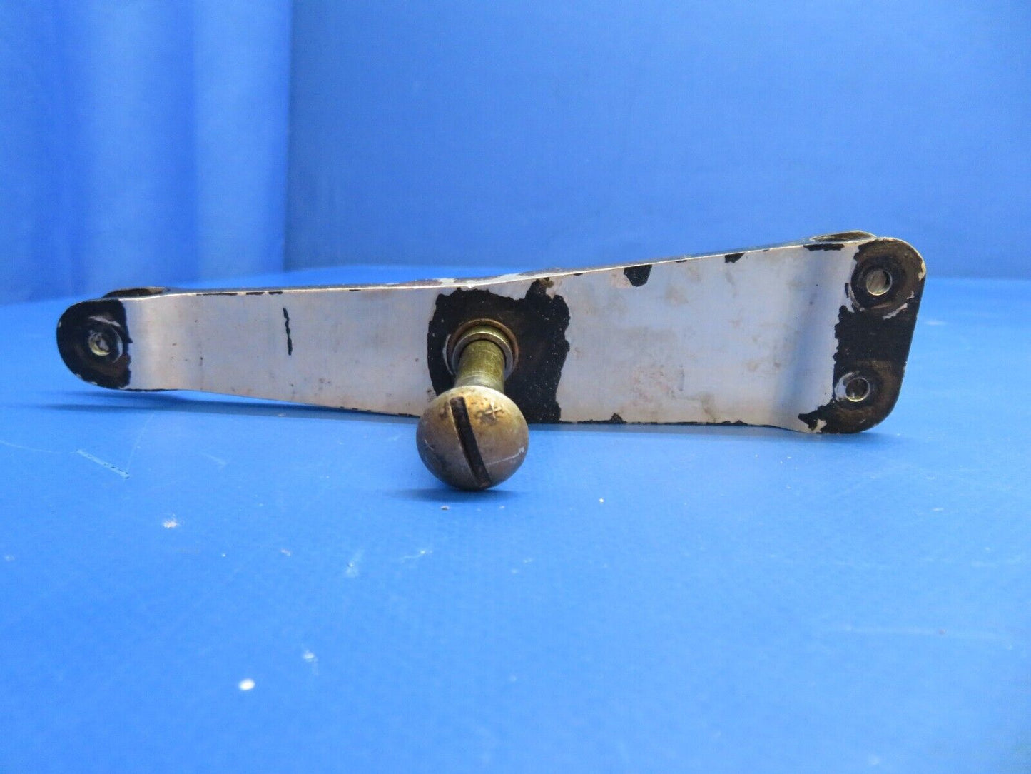 Piper PA-28R-201T Bellcrank Nose Wheel Steering P/N 76407-00 (1122-788)