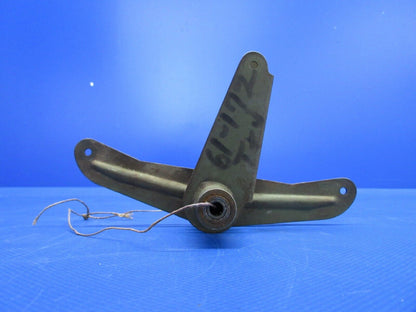 Cessna 172 Flap Bellcrank Assembly Right Hand P/N 0523535-1 (0224-1326)